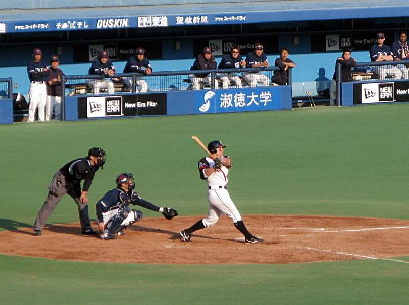 Gary Burnham Jr hits his first HR in Japan