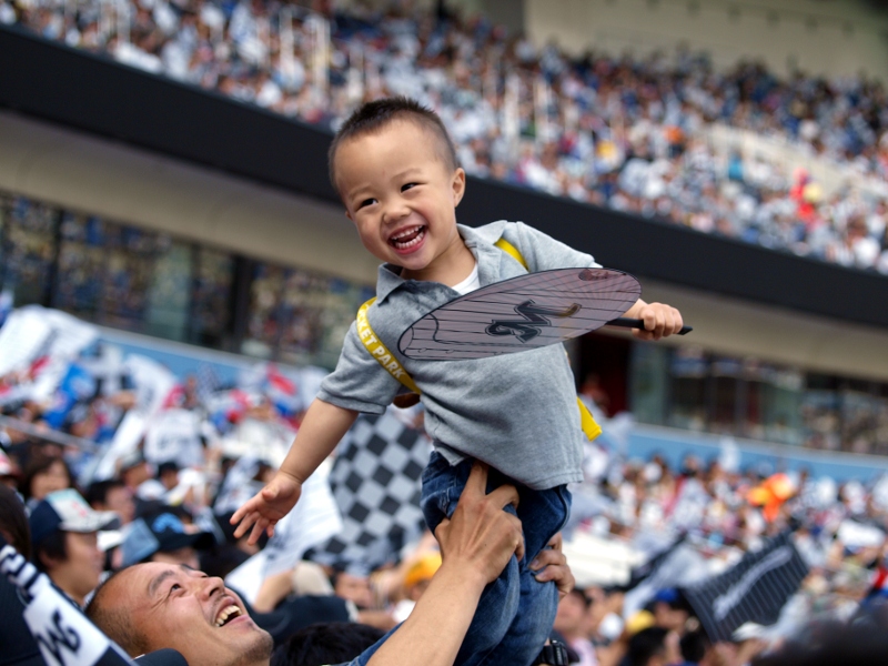 523kid1 Even the youngest fans and their fathers knew victory was near