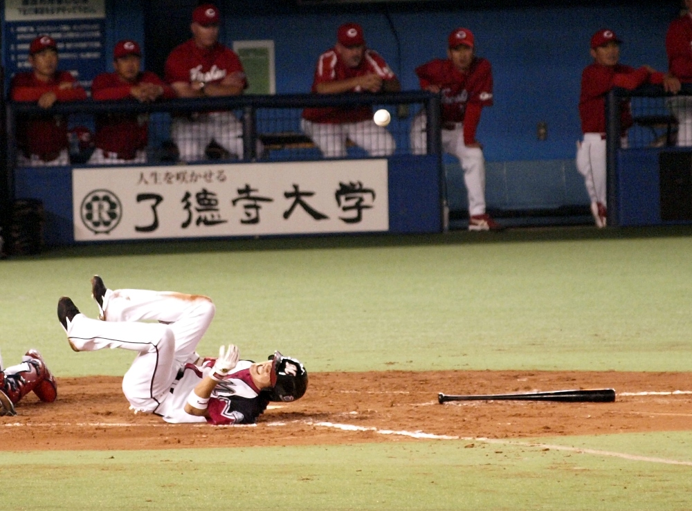 611_hayasaka Hayasaka takes a very painful one off the shin for the team