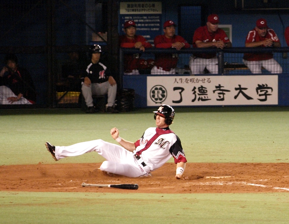 Lambin scores in the 6th inning madness